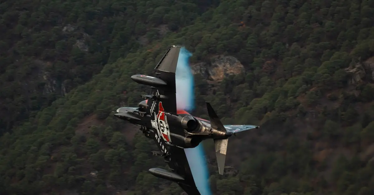 The Essential Steps to Become a Pilot: A Comprehensive Guide