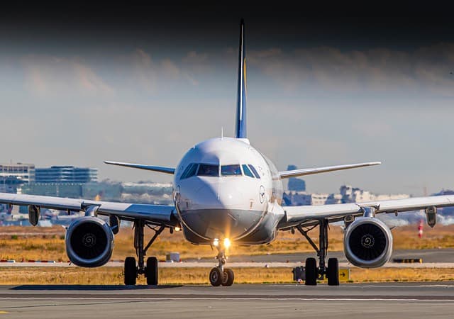 The Benefits of Pursuing a Career as a Pilot